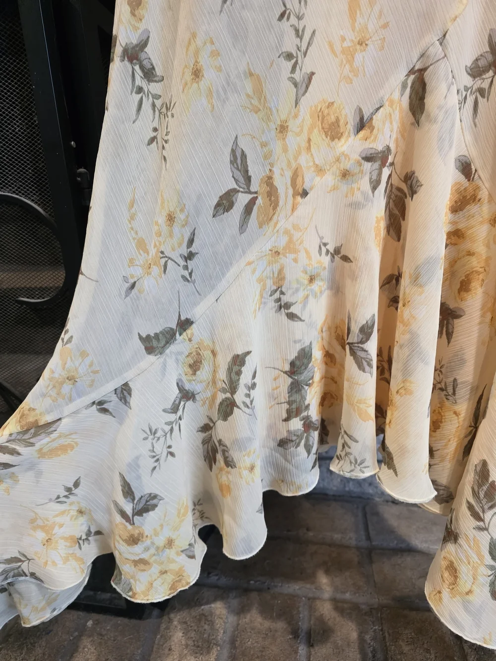 Abercrombie & Fitch Pale Yellow Floral V-Neck Maxi Dress